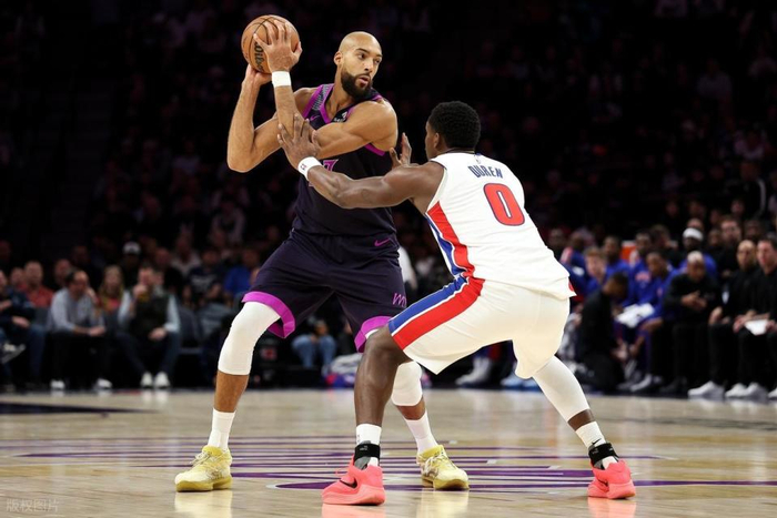 森林狼双核投篮低迷惨遭22分惨败，主场球迷提前