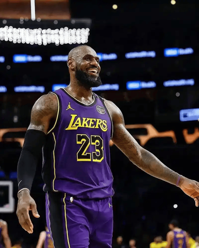 切特横移速度成雷霆防守关键 赛前看好湖人终遭